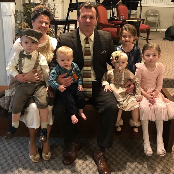 Meet your Posher! - Picture 4 of 7